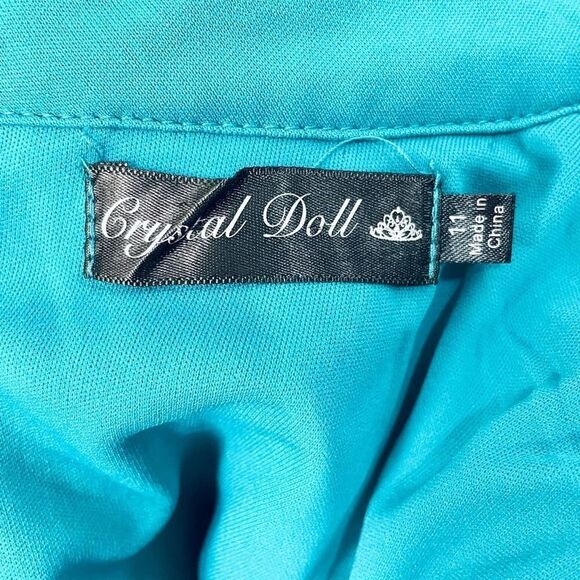 Crystal Doll Sleeveless Lace Dress - Picture 7 of 9